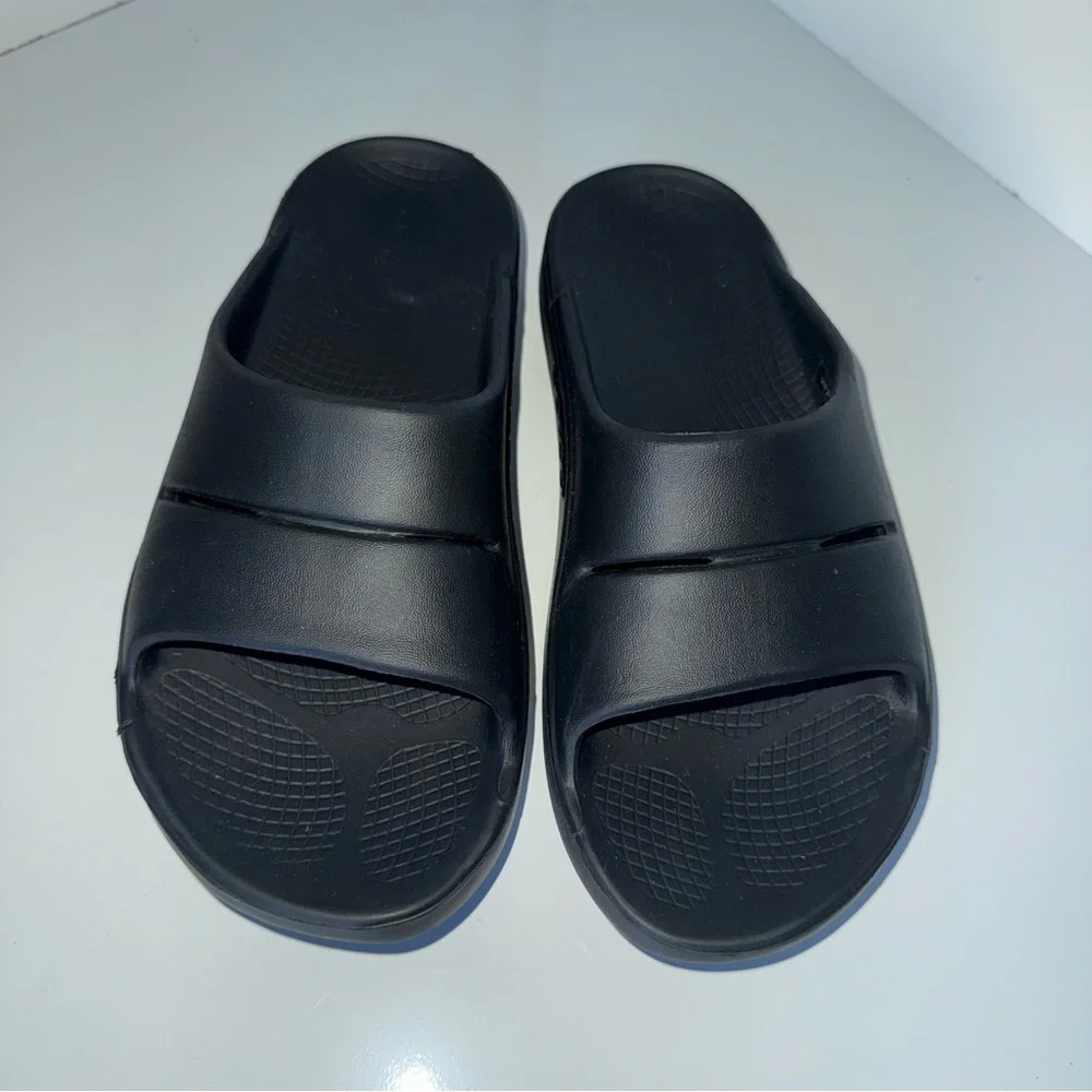 Oofos Ooahh Sandal Slide Recovery Footware Unisex Black Men's 5 Women's 7 EU 38 - Picture 2 of 4